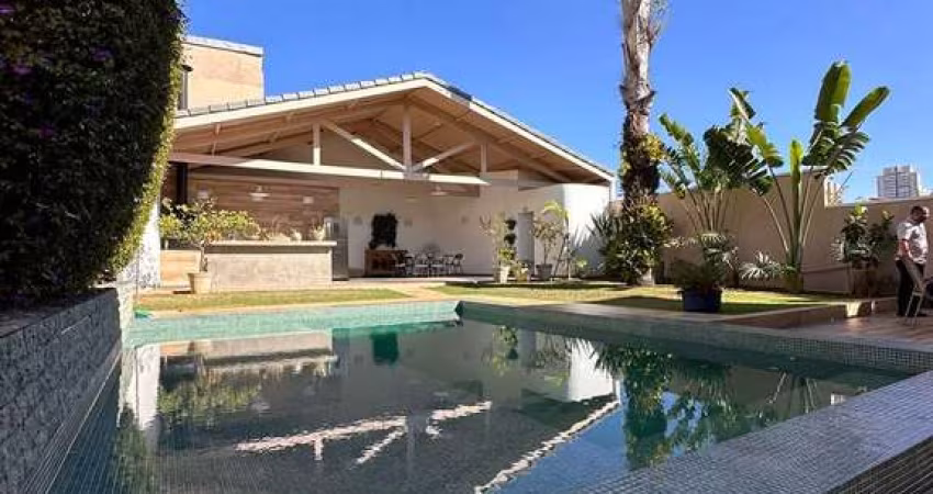 Sobrado para Venda em Santa Teresinha, 3 dormitórios, 3 suítes, Piscina, 258m²