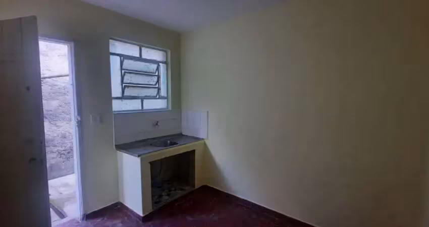 Casa com 1 quarto para alugar no Limão, São Paulo 