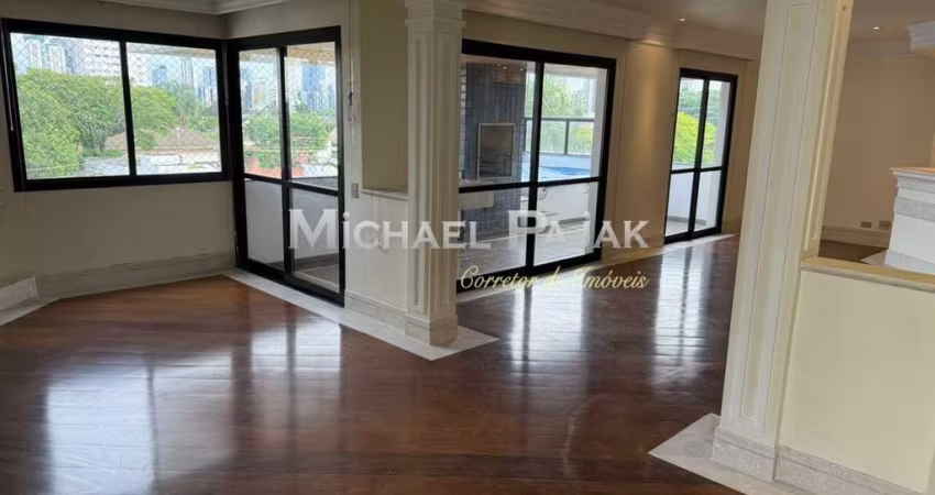 Luxuoso apartamento penthouse.