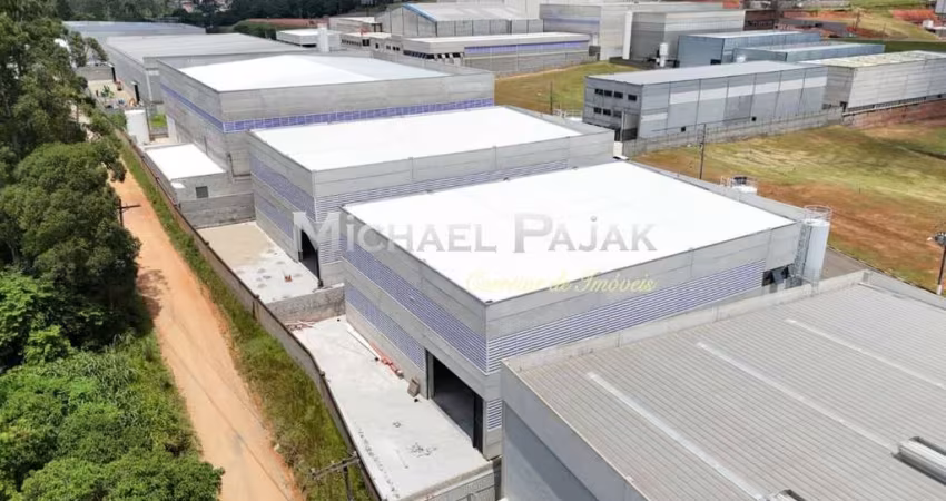 GALPÃO RECEM CONSTRUÍDO NA RODOVIA RAPOSO TAVARES