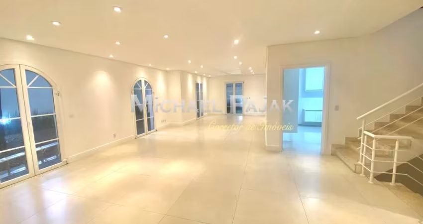 Casa Condomínio Fechado  4 suítes 5 vagas. Rua Job Lane Michael Pajak (11) 99996-4550