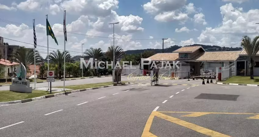 Casa com 3 suítes, piscina e energia fotovoltaica à venda