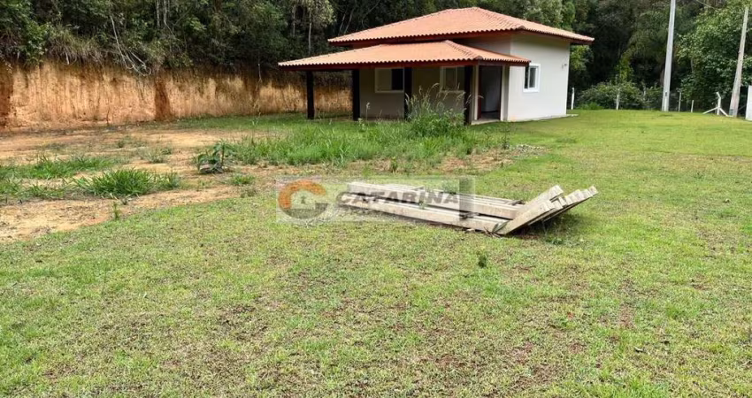 Chácara em condomínio fechado!