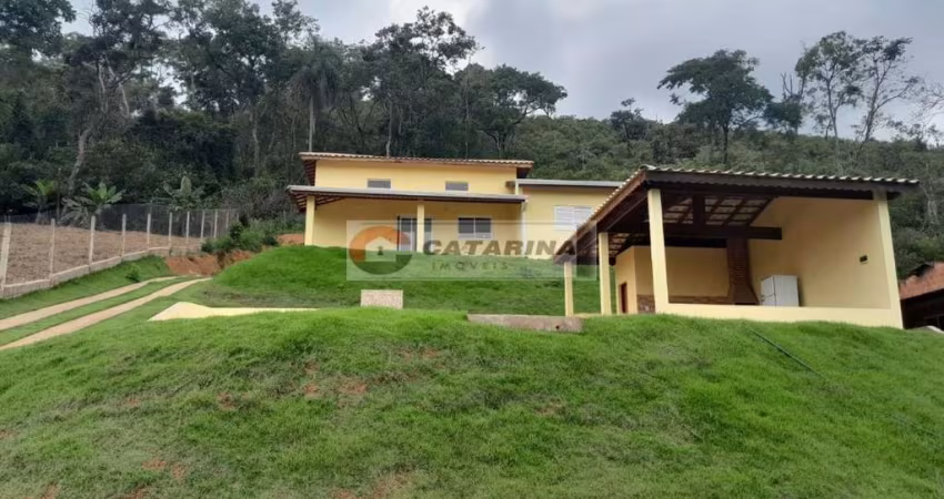 Chácara Formada com 1.000m²  Em Loteamento Fechado..