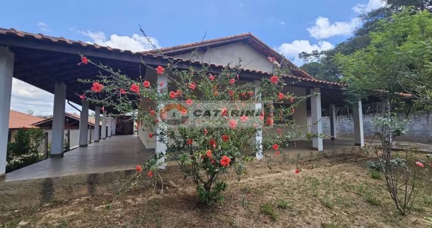 Linda chácara toda formada de 1.000m²