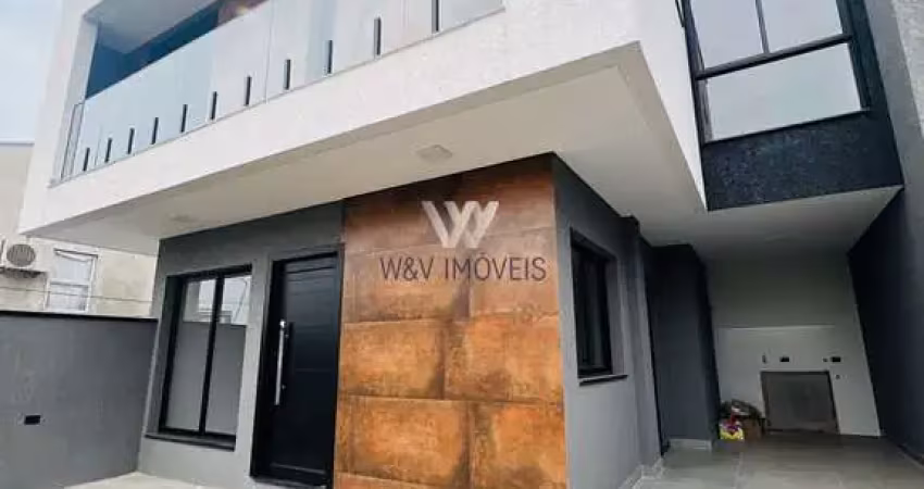 Sobrado com terraço no Uberaba, com 03 dormitórios com suíte