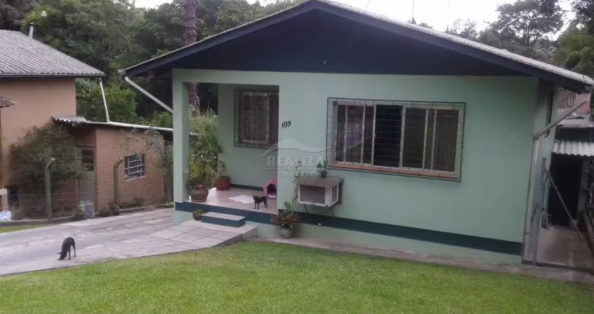 Casa com 3 quartos à venda na Rua Laura Ratbizar, 109, Santa Cecília, Viamão