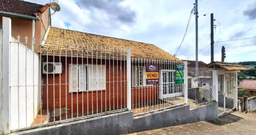 Casa com 3 quartos à venda na Rua Flodoaldo de Souza Feijó, 782, Tarumã, Viamão