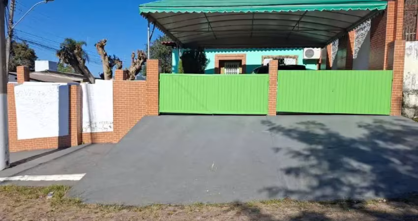 Casa com 3 quartos à venda na Rua Otília Kuhnde Araújo, 280, Santa Cecília, Viamão
