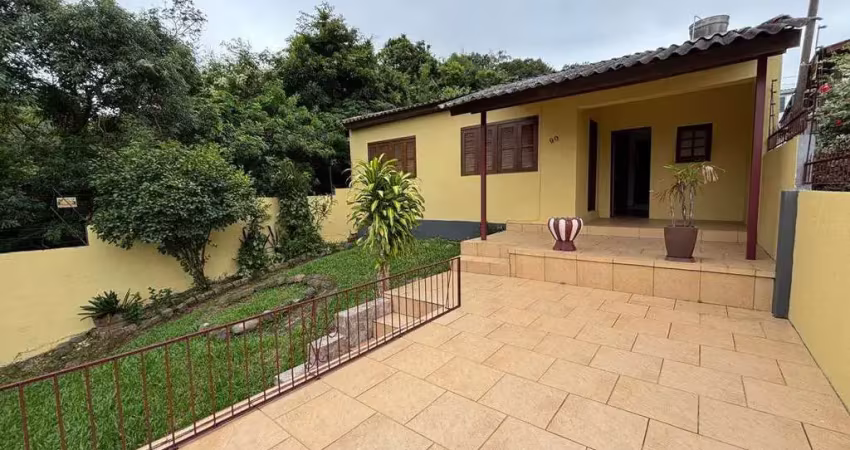 Casa com 4 quartos à venda na Rua Vinte e Quatro de Outubro, 90, Jardim Krahe, Viamão
