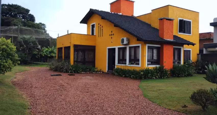 Casa com 3 quartos à venda na Rua Grápia, 97, São Lucas, Viamão