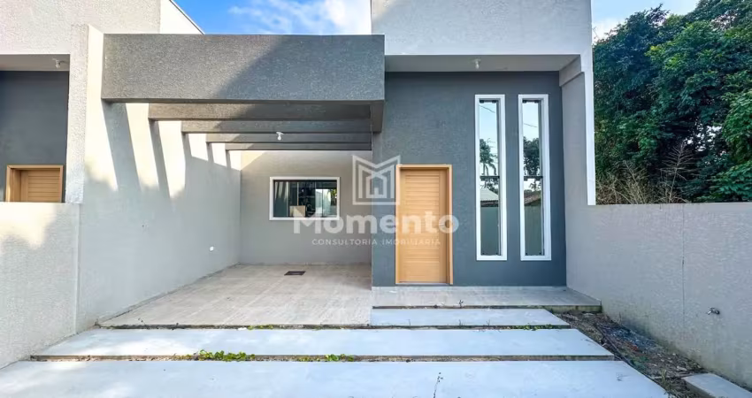 Casa nova com piscina e 03 quartos sendo 01 suíte no balneário alvorada. itapoá/sc