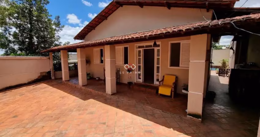 Casa com 4 quartos à venda na Padre Horácio Marques, 57, Joana D'arc, Lagoa Santa