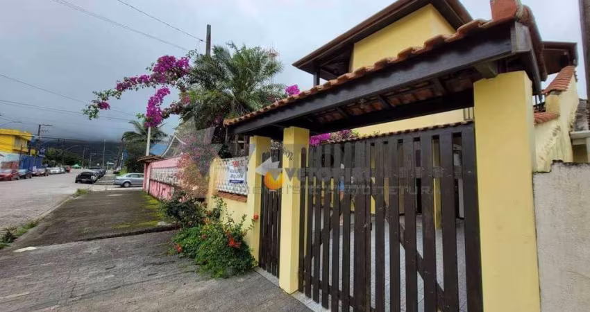 Sobrado à venda, 111 m² por R$ 640.000,00 - Indaiá - Caraguatatuba/SP