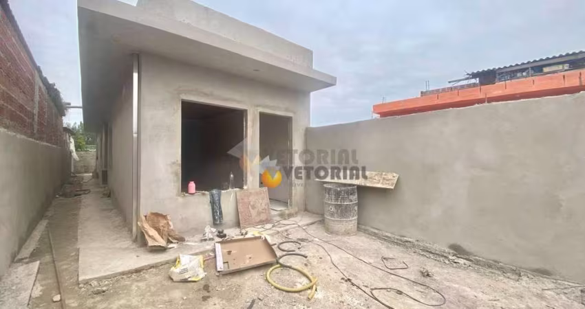 Casa com 2 dormitórios à venda, 65 m² por R$ 330.000,00 - Balneário Recanto Do Sol - Caraguatatuba/SP