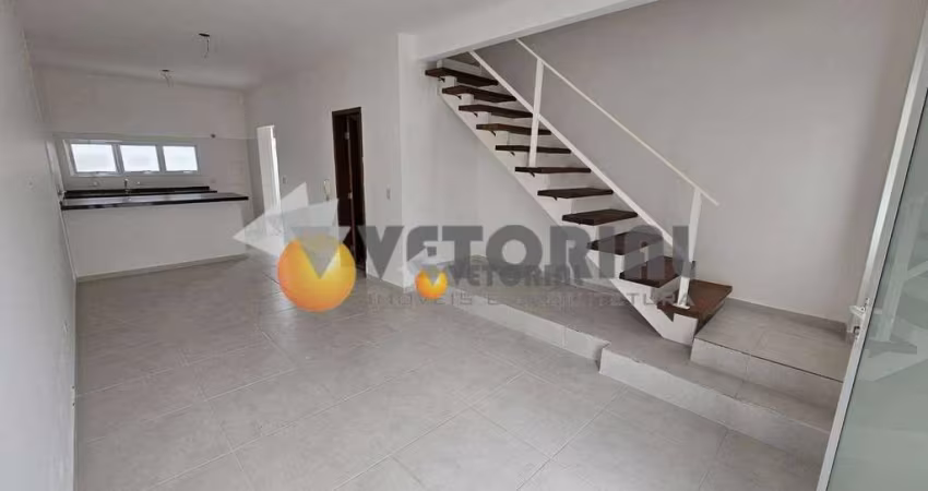 Sobrado com 2 dormitórios à venda, 80 m² por R$ 450.000,00 - Massaguaçu - Caraguatatuba/SP