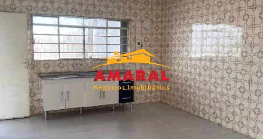 Casa com 3 quartos para alugar na Rua Baruel, Jardim Paulista, Suzano