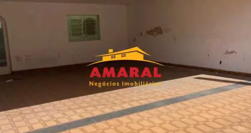 Casa com 4 quartos para alugar na Rua Baptista Renzi, Jardim São Luís, Suzano