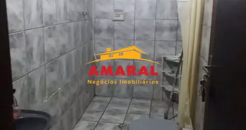 Casa com 2 quartos para alugar na Rua Genuíno Antonio da Silva, Parque Buenos Aires, Suzano