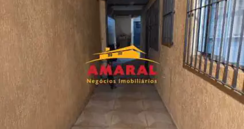 Casa com 2 quartos para alugar na Rua Erina Bassi Valverde, Parque Maria Helena, Suzano
