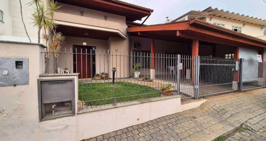 Casa com 4 dormitórios à venda, 190 m² por R$ 700.000,00 - Escola Agrícola - Blumenau/SC