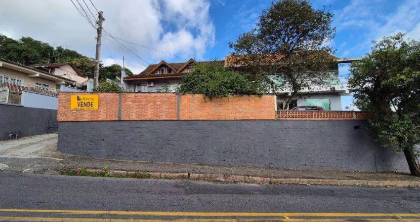 Casa com 8 dormitórios à venda, 350 m² por R$ 1.750.000,00 - Bom Retiro - Blumenau/SC