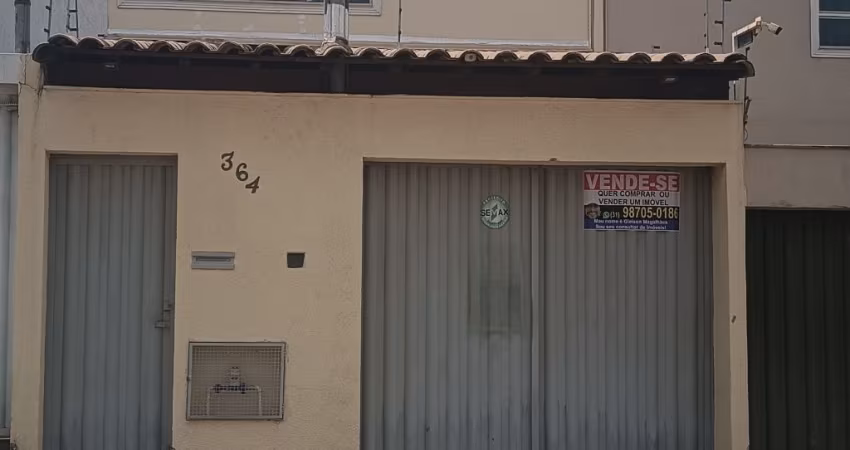 Casa Geminada Individual 2 quartos 2 suítes 2 vagas bairro Xangri-lá