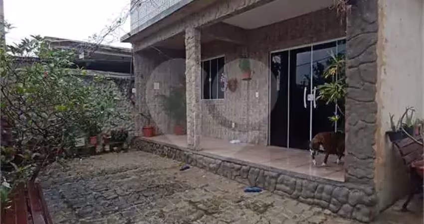 Casa em condomínio fechado com 3 quartos à venda na Teixeira Campos, Campo Grande, Rio de Janeiro