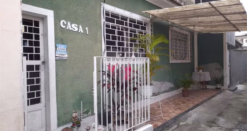 Casa de vila com 3 quartos à venda em Realengo - RJ