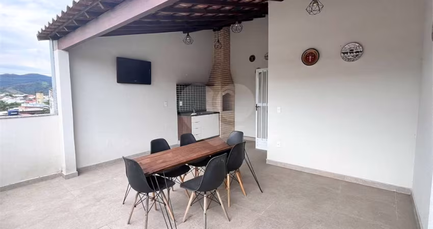 Condomínio com 3 quartos à venda em Campo Grande - RJ