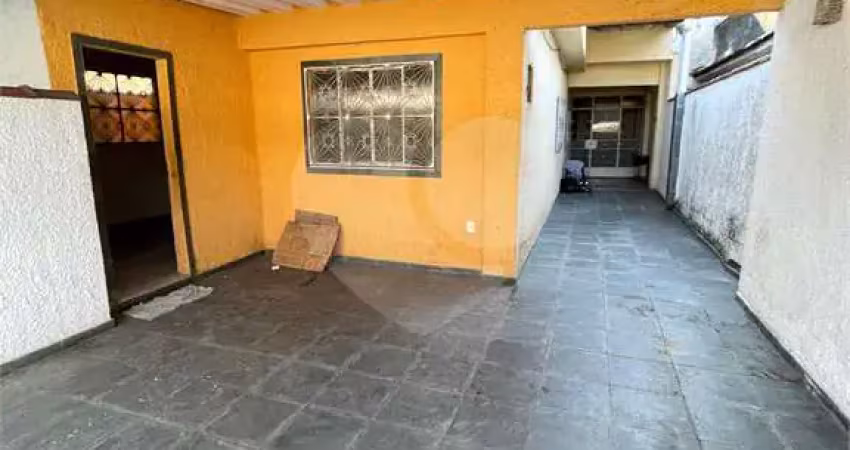 Casa com 3 quartos para alugar na São Teodósio, Inhoaíba, Rio de Janeiro