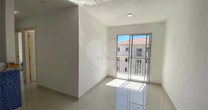 Apartamento com 2 quartos para locação em Campo Grande - RJ