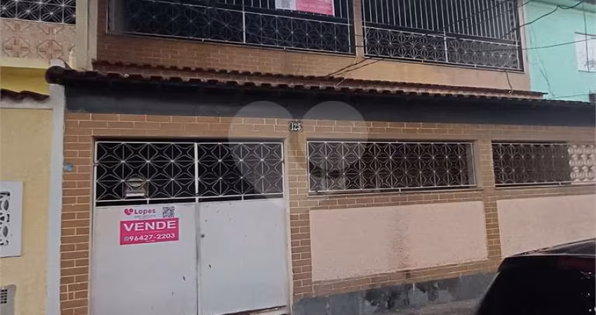 Casa com 3 quartos à venda ou para locação em Senador Camará - RJ