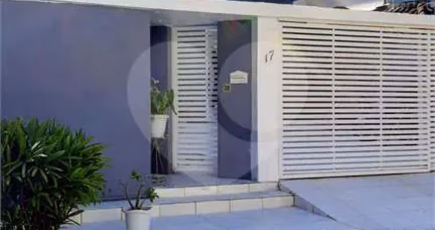 Condomínio com 3 quartos à venda em Vargem Grande - RJ
