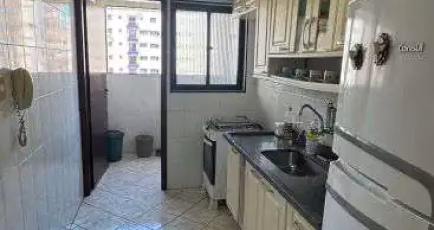 Apartamento um dormitório com sacada guilhermina praía grande sp