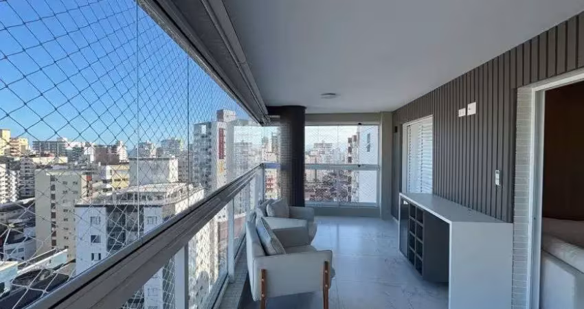 Apartamento três dormitórios três suítes guilhermina praia grande sp