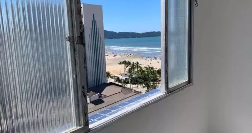 Apartamento pé na areia para venda possui 36m² com 1 quarto em guilhermina - praia grande - sp