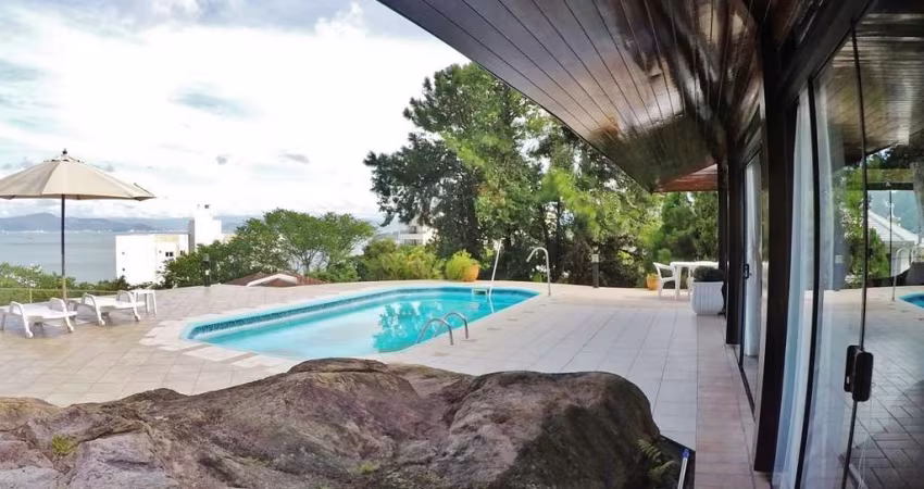 Casa com 4 quartos à venda na Rua Jornalista Narbal Villela, 220, João Paulo, Florianópolis