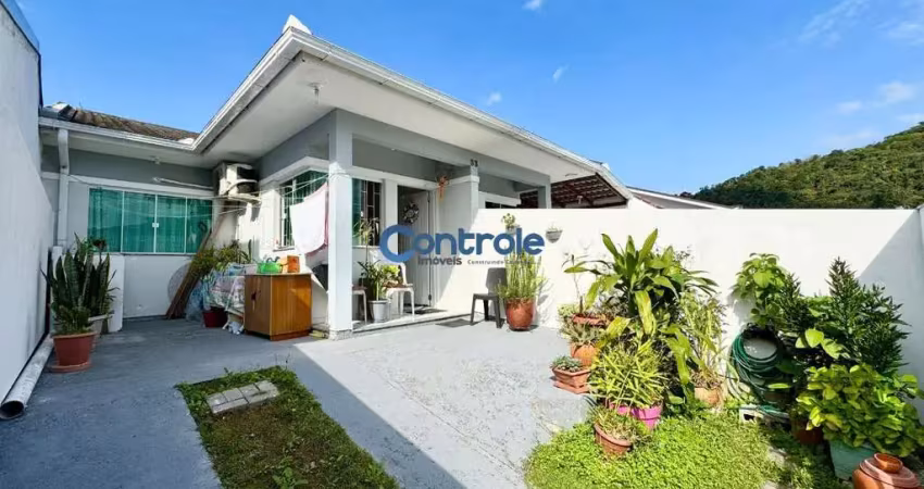 Casa com 2 quartos à venda na Rua Brandina Tozon Zambon, 33, Bela Vista, Palhoça
