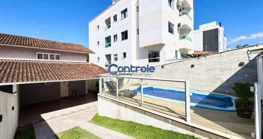 Casa com 2 quartos à venda na Rua Maria Oliveira, 535, Serraria, São José