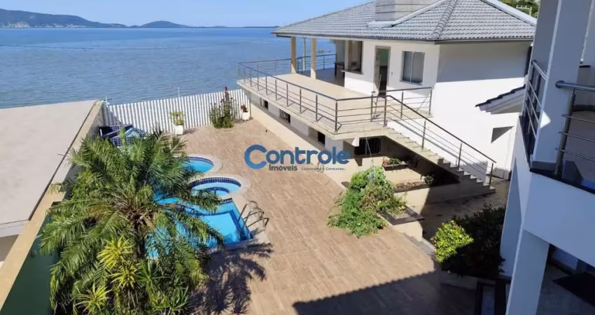 Casa com 4 quartos à venda na Rua Assis Brasil, 4841, Ponta de Baixo, São José
