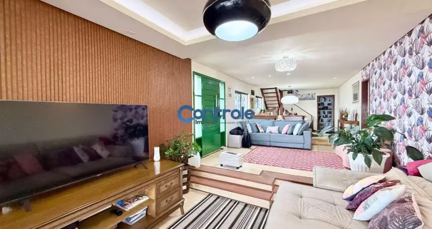 Casa em condomínio fechado com 4 quartos à venda na Rua Assis Brasil, 4852, Ponta de Baixo, São José