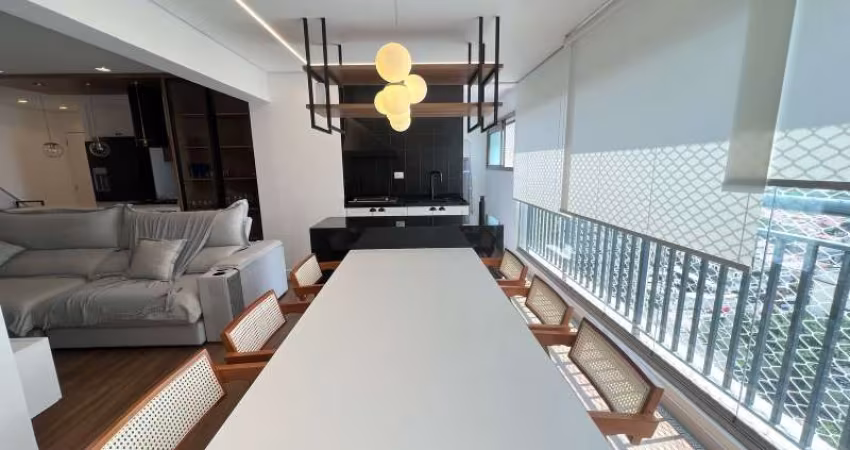 APTO NO TATUAPÉ, MOBILIADO E DECORADO, 03 SUÍTES, TERRAÇO GOURMET, 02 VAGAS !!