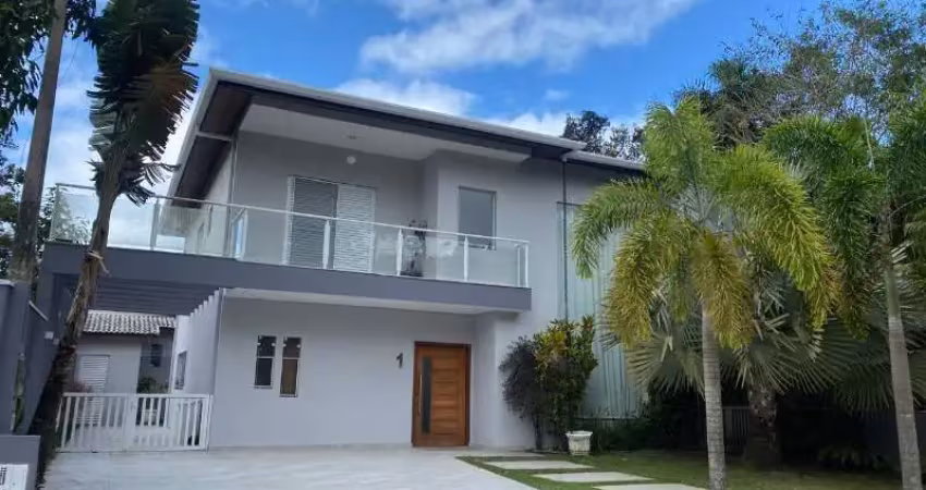 Casa a venda em são sebastião, mobiliada, decorada, piscina, amplo espaço gourmet, 06 vagas ! ! !
