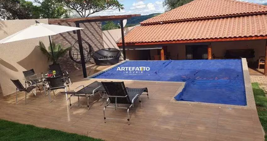 Chácara à venda – 2.500 m² | 250 m² construídos | próximo ao bairro zanetti