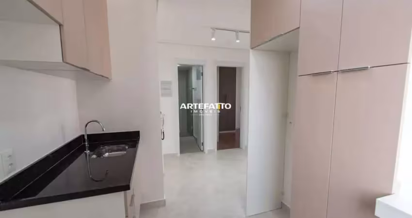 Apto de 40 mts com 2 dorms, móveis planejados. 250 mts estação santos imigrantes