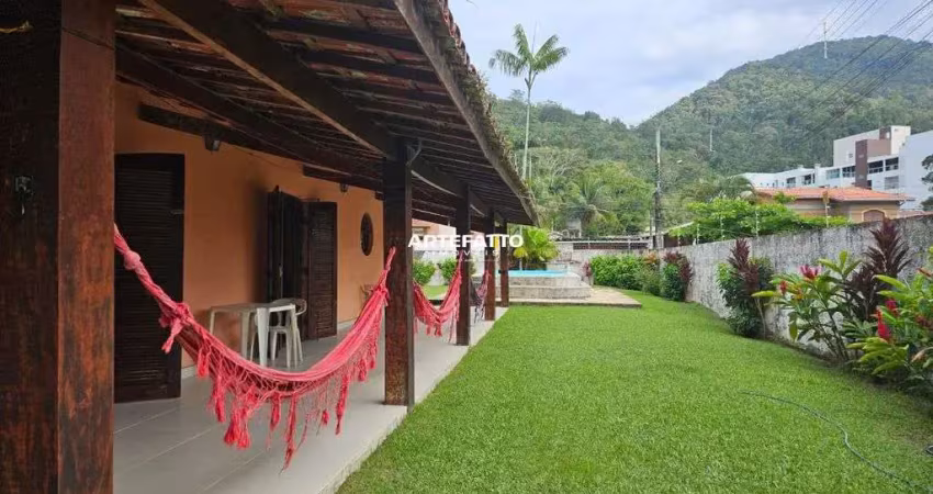 Casa com 5 quartos à venda na Rua Comendador Miranda, 129, Toninhas, Ubatuba