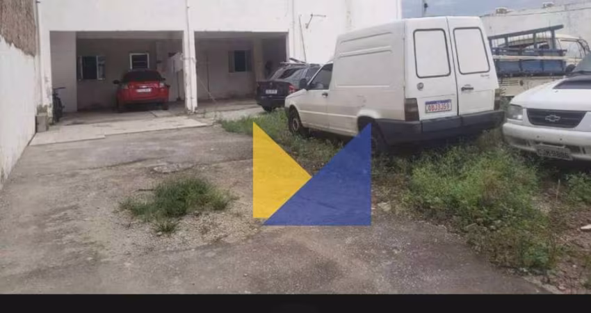 Casa com 4 dormitórios à venda, 326 m² por R$ 650.000,00 - Jardim Álamo - Guarulhos/SP