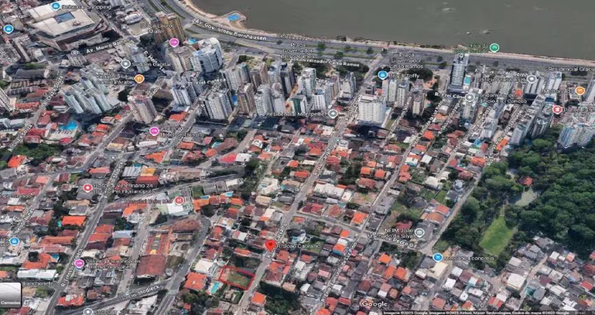À venda | terreno com 430 m² próximo à beira mar norte.