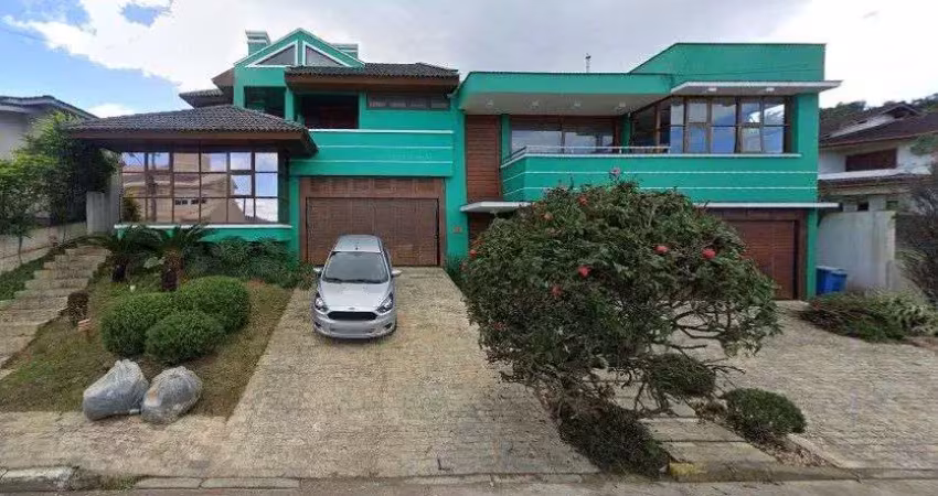 À venda no bairro joão paulo! casa de alto padrão, viabilidade comercial e residencial, 6 quartos, churrasqueira e 5 vagas de garagem.